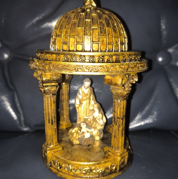 Vintage Joseph & Mary In The Manor. - Picture 2 of 6